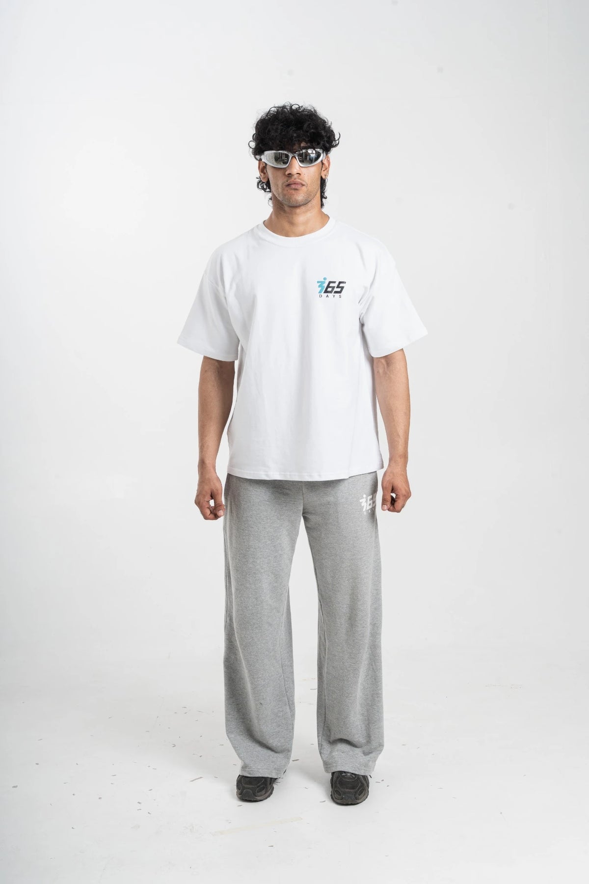 UN | OVERSIZED COTTON T-SHIRT | WHITE