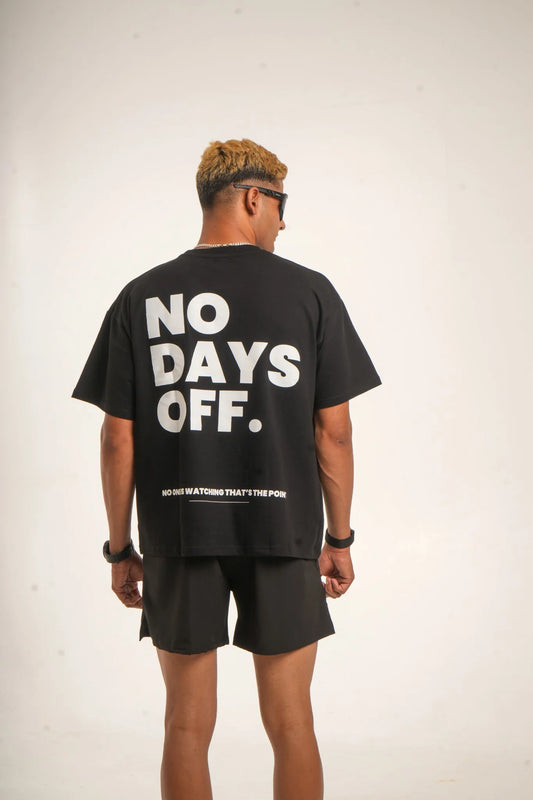 NO DAYS OFF | OVERSIZED COTTON T-SHIRT | BLACK