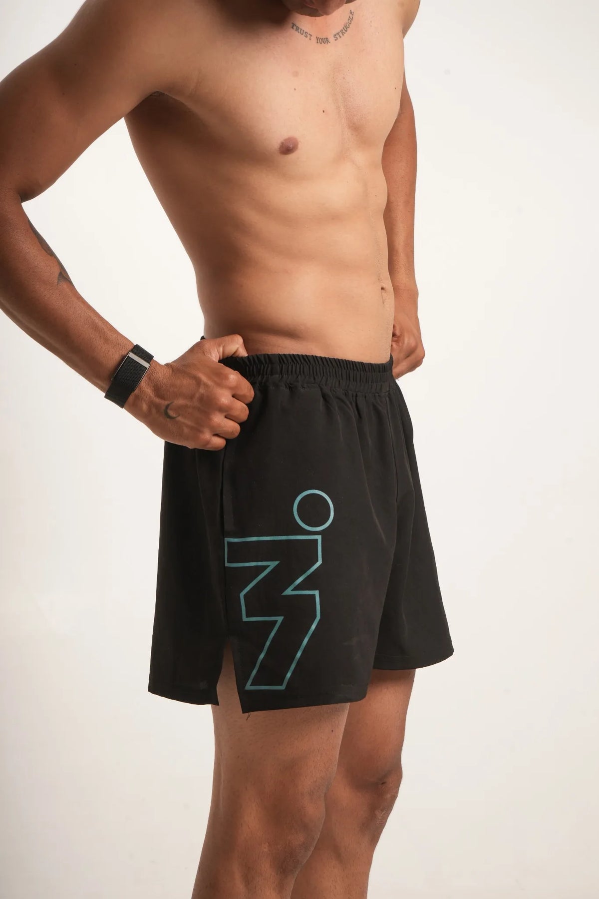 ZONE 2 | PACER SHORTS | BLACK