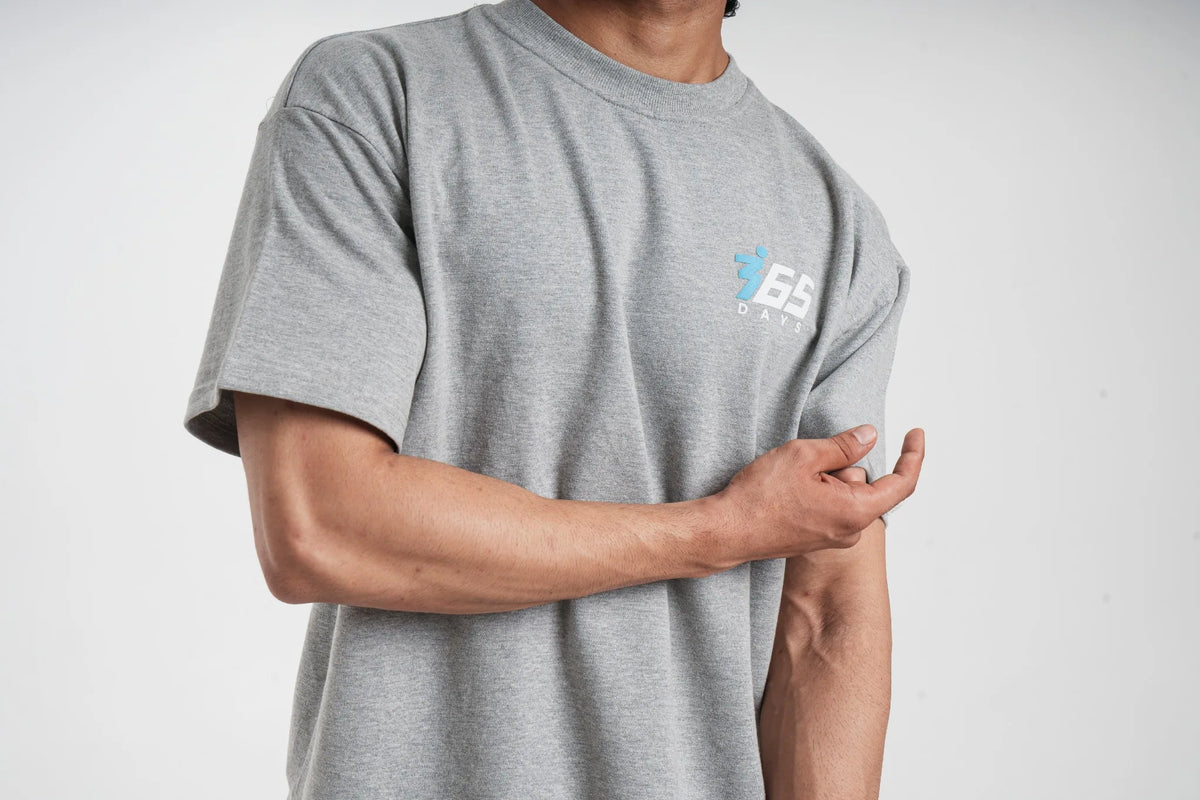 NO DAYS OFF | OVERSIZED COTTON T-SHIRT | GREY