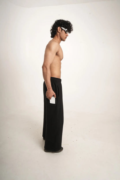 MOMENTUM | LOOSE FIT JOGGERS | BLACK